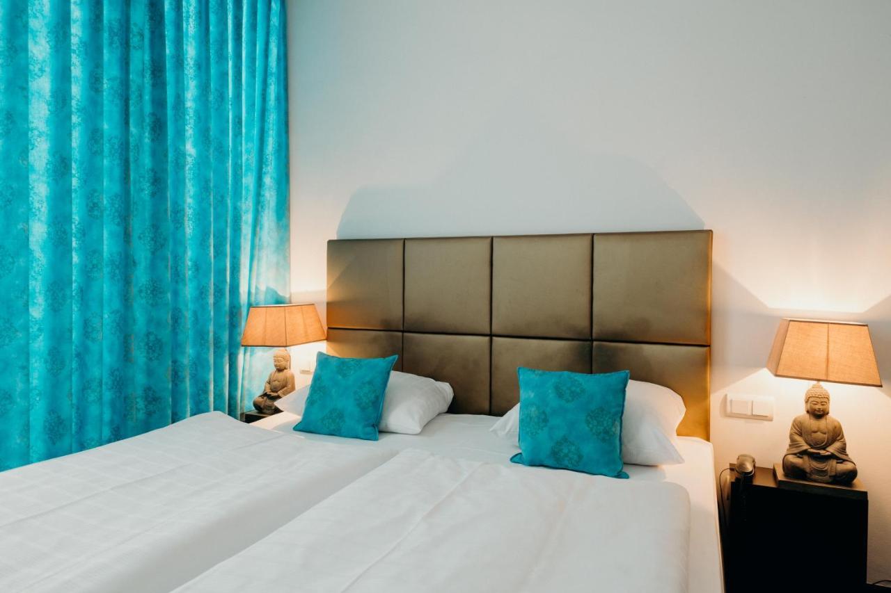 Hotel Crystal Саарбрюкен Екстер'єр фото
